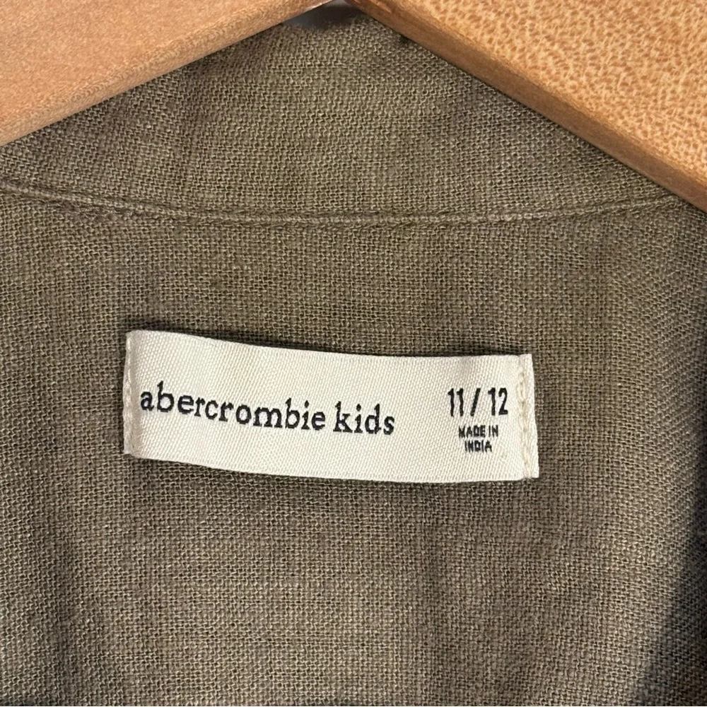 Abercrombie Kids Linen Blend Embroidered Tigers and Hem Olive Green Boys 11/12 - Picture 6 of 9